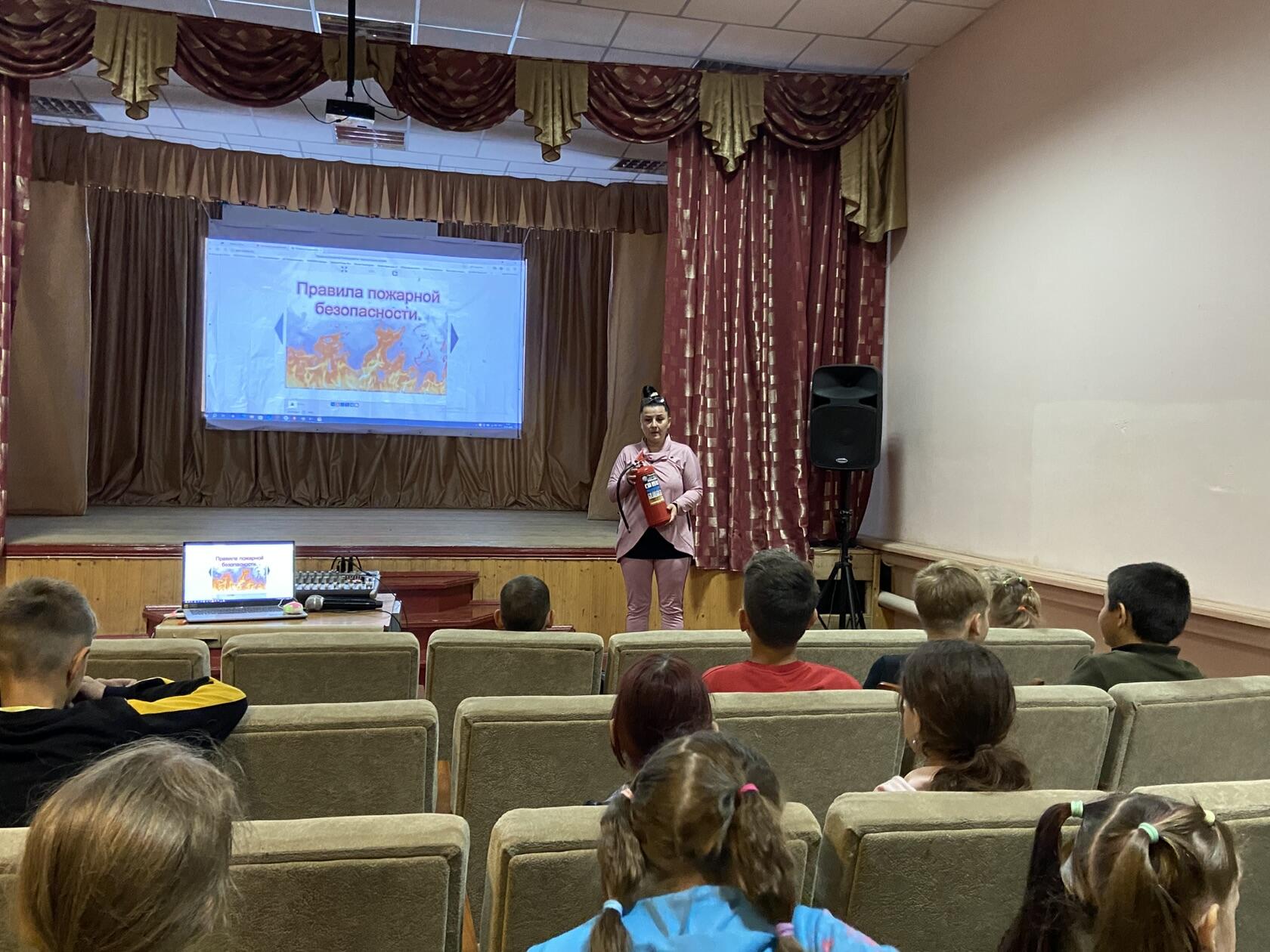 Познавательный час «Огонь ошибок не прощает»